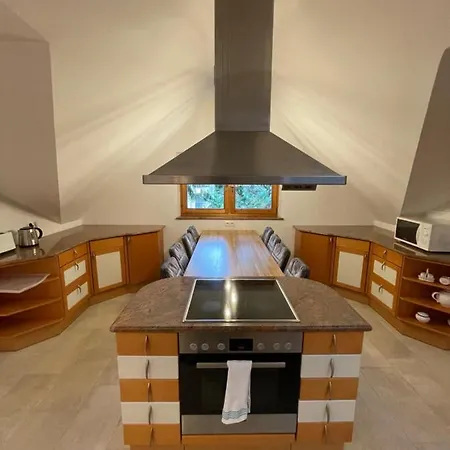 Undertheroof At