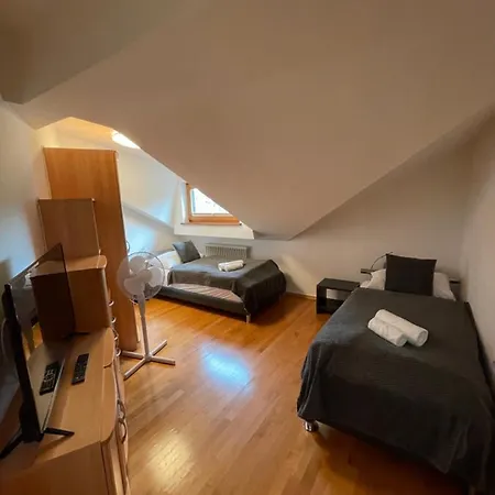 Undertheroof At Apartment