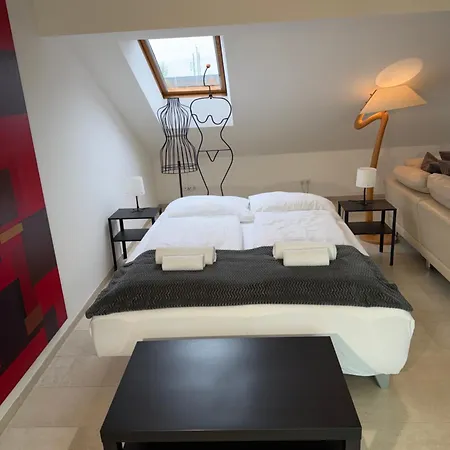 Undertheroof At * Salzburgo