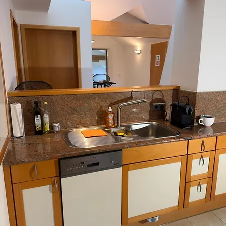 Undertheroof At Διαμέρισμα *