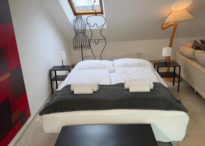 Undertheroof At * Salzburgo