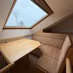 Undertheroof At Διαμέρισμα *