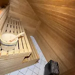 Undertheroof At *
