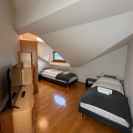 Undertheroof At Apartament